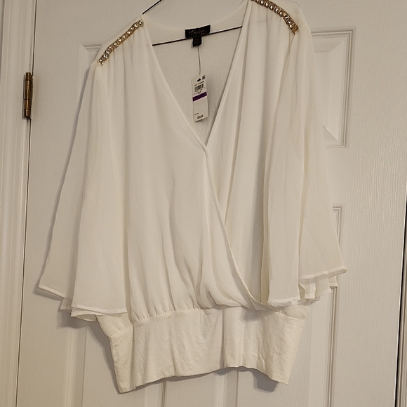 Vince Camuto White Blouse with Gold Shoulder Accents - Picture 1 of 4